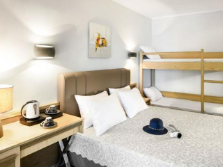 ESPERIA HOTEL