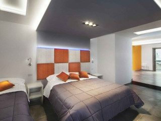 ORANGE SUITES