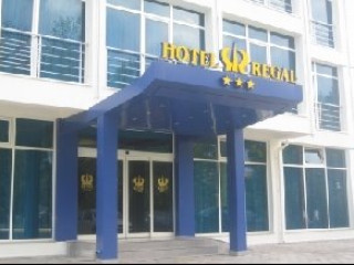 W Hotel Boutique and Spa ( fost  hotel Regal)