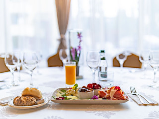 ALEXANDRION EXPERIENCE