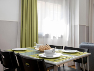 Sata Apartamentos - Park Guell Area
