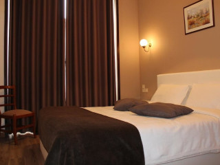 HOTEL CHIQUE