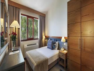 PINEBAY HOLIDAY RESORT