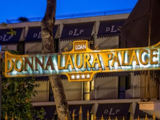 Hotel Donna Laura Palace