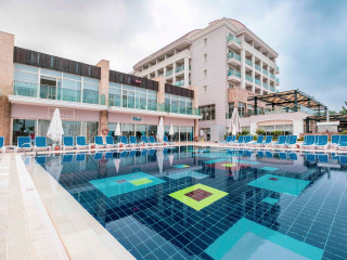 Sealife Buket Resort & Beach