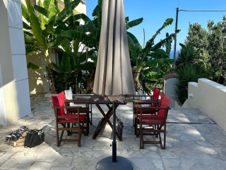 HELEN S HOUSE AT RATZAKLI