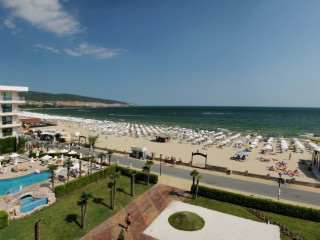 DIT Evrika Beach Club Hotel (Sunny Beach) 4*