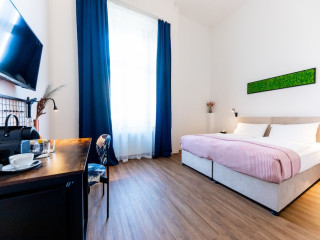 ADAGIO DOWNTOWN ROOMS