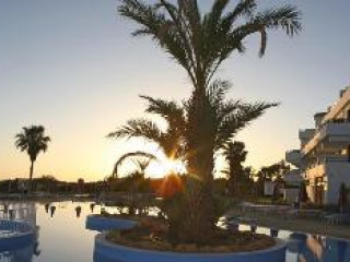 CORALLIA BEACH HOTEL APARTMENTS