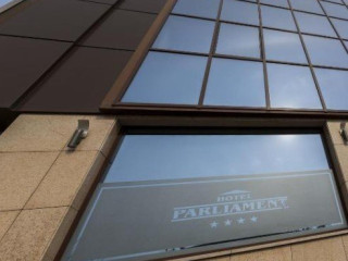 Hotel Parliament