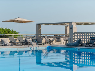 Arya Hotel