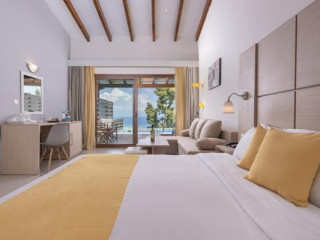 Alia Palace Luxury Hotel  Villas