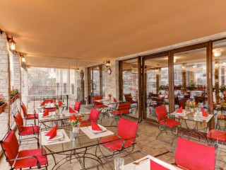 Avis Boutique Hotel amp; Restaurant