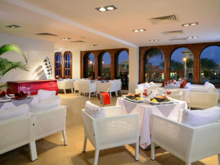 Coral Sea Aqua Club ****