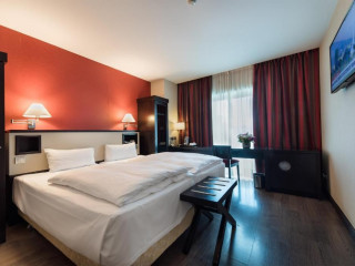 CH Bucharest Hotel