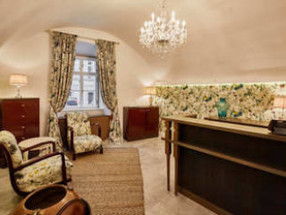 MAISON BISTRO amp; HOTEL