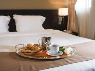 THE APARTMENTS DUBAI WORLD TRADE CENTRE