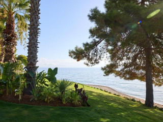 Avali, Mar-Bella Collection