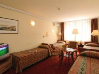 IMPULSO FASHION HOTEL