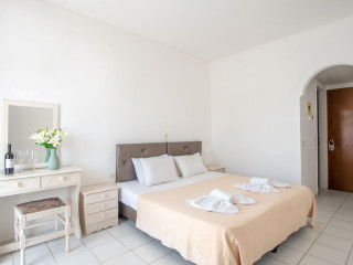 IKAROS HOTEL