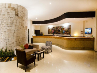 The Reef Playacar Resort  Spa