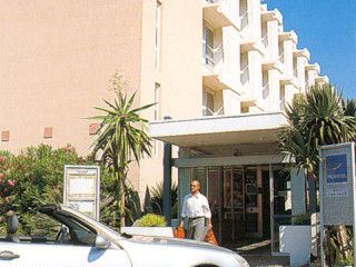 NOVOTEL AEROPORT CAP 3000