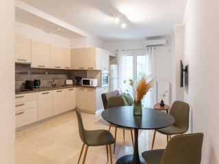 PHAEDRUS LIVING ALIMOS EDEM BEACH FLAT