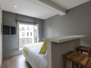 YUNA LES HALLES - SERVICED APARTMENTS