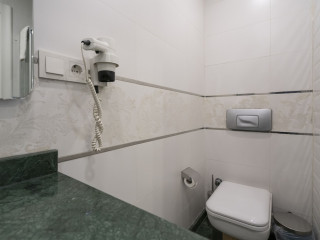 MOSS SUITES HOTEL
