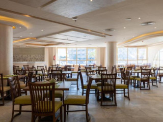 Seven Seas Jolie Bay