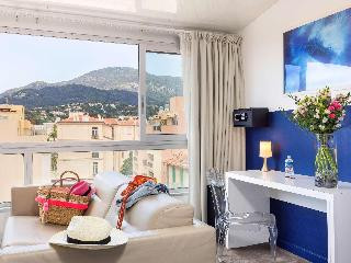 Ibis Styles Menton Centre