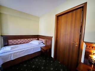 Pensiunea Montebello..