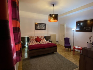 BUDAPEST PROMENADE CHERRY