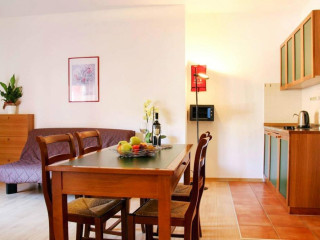 APARTMENT IN GARDA NEAR SHOPPING