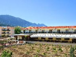 RIVERSIDE GARDEN RESORT