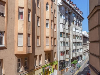 REAL APARTMENTS WESSELÉNYI IV.