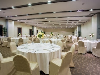 Crowne Plaza Rome-St. Peters Hotel  Spa, an IHG Hotel