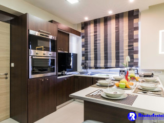 Rhodes Central Suite