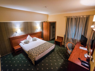 Best Western Plus Lido Hotel