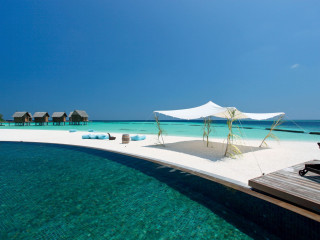 Constance Moofushi Maldives