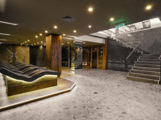 St. Ivan Rilski Hotel & Apartments