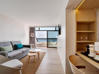 Don Gregory by Dunas