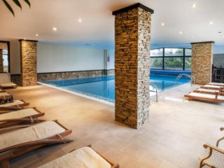 LA RIVIERA BARBATI LUXURIOUS SEASIDE APARTMENTS