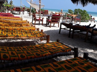 Sipano Beach Lodge