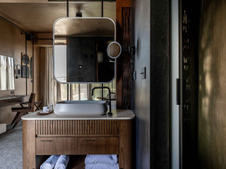 Pnoe Breathing Life (Crete)