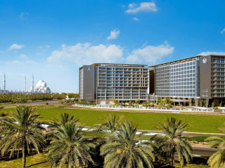 PARK ROTANA