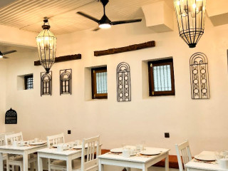 Zanzi House