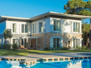 AZURE VILLAS BY CORNELIA