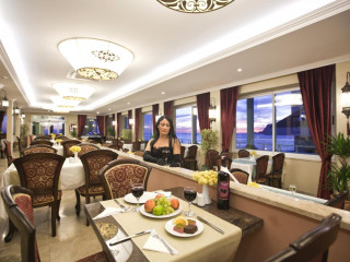 ANTIQUE ROMAN PALACE MUSEUM HOTEL