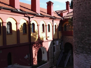 Viraggas Mansion